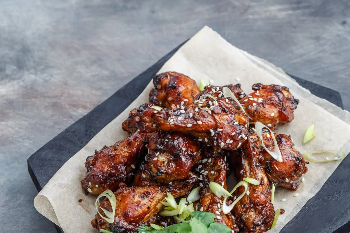 Delicious Maple General Tao Chicken Wings
